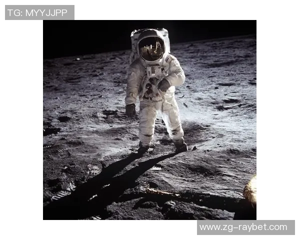 探索人类太空史上的里程碑阿波罗8号的壮丽旅程与深远影响